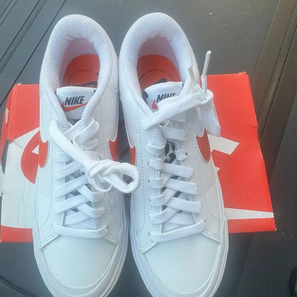 Nike Court Legacy Lift Platform Shoes Sneakers Women’s Sz 7 White DZ5203-100